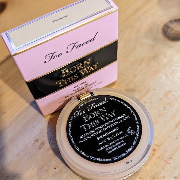 Too Faced multi use Complexion Powder. NIB. - Picture 4 of 8